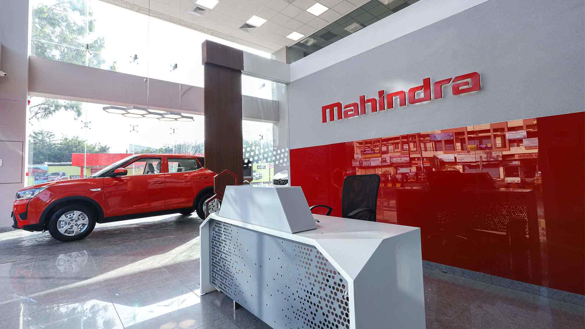 Shiv Mahindra Showroom